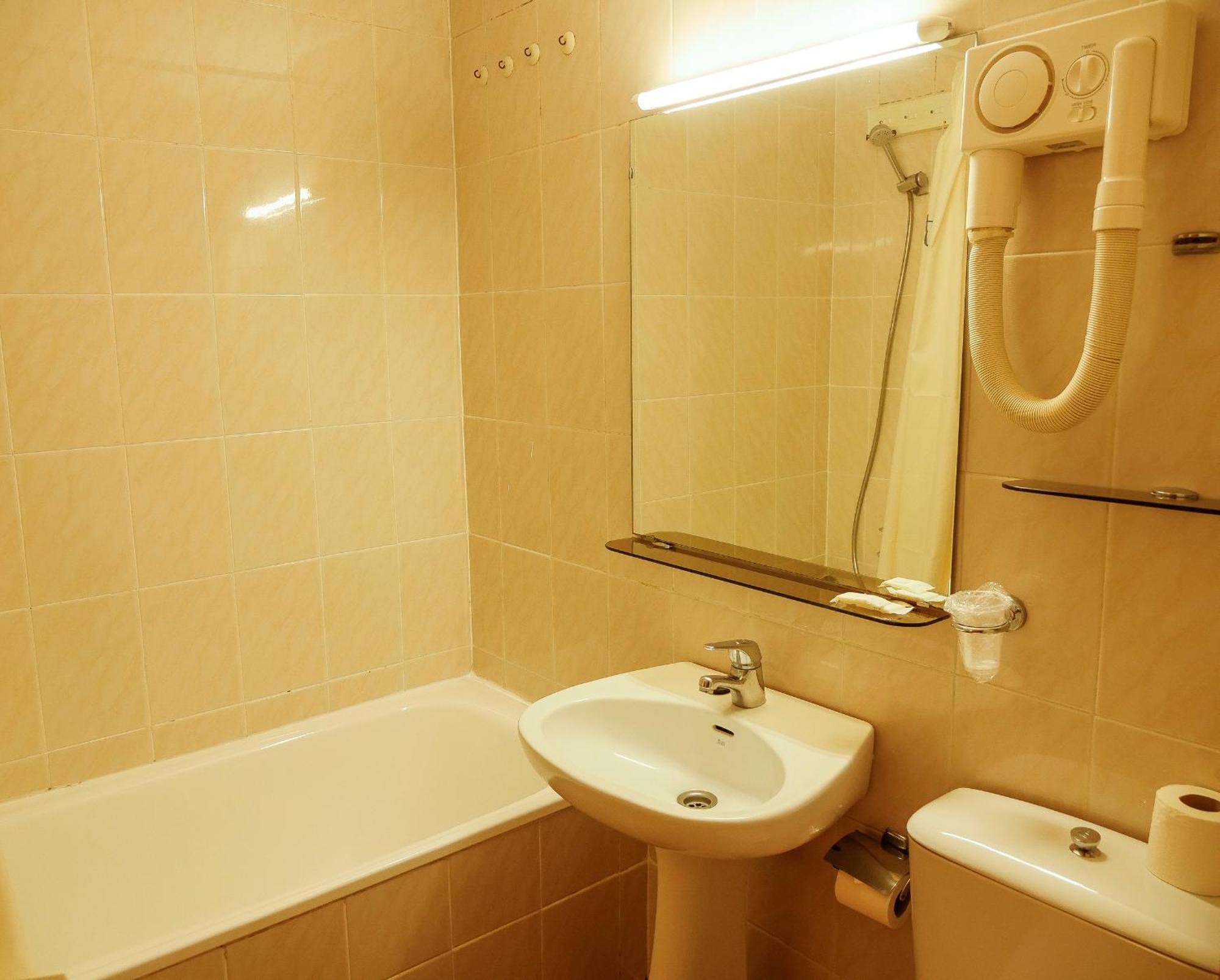 Kione Deusol Apartment Incles Room photo