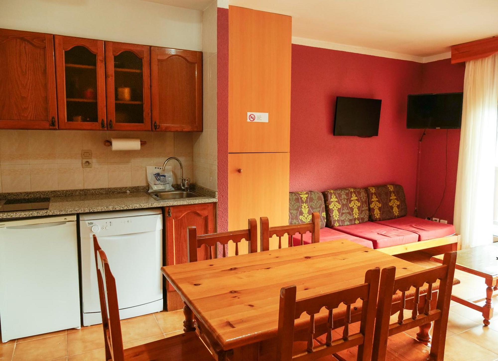 Kione Deusol Apartment Incles Room photo